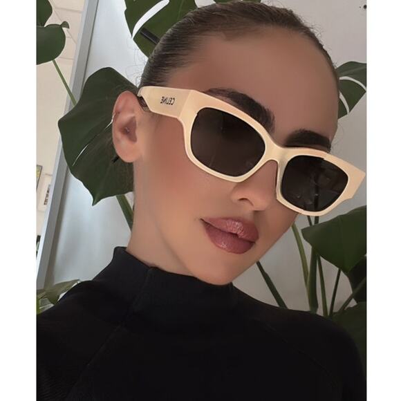 NEW Celine CL40197U Cat Eye Butter Yellow Logo Sunglasses - Picture 1 of 7